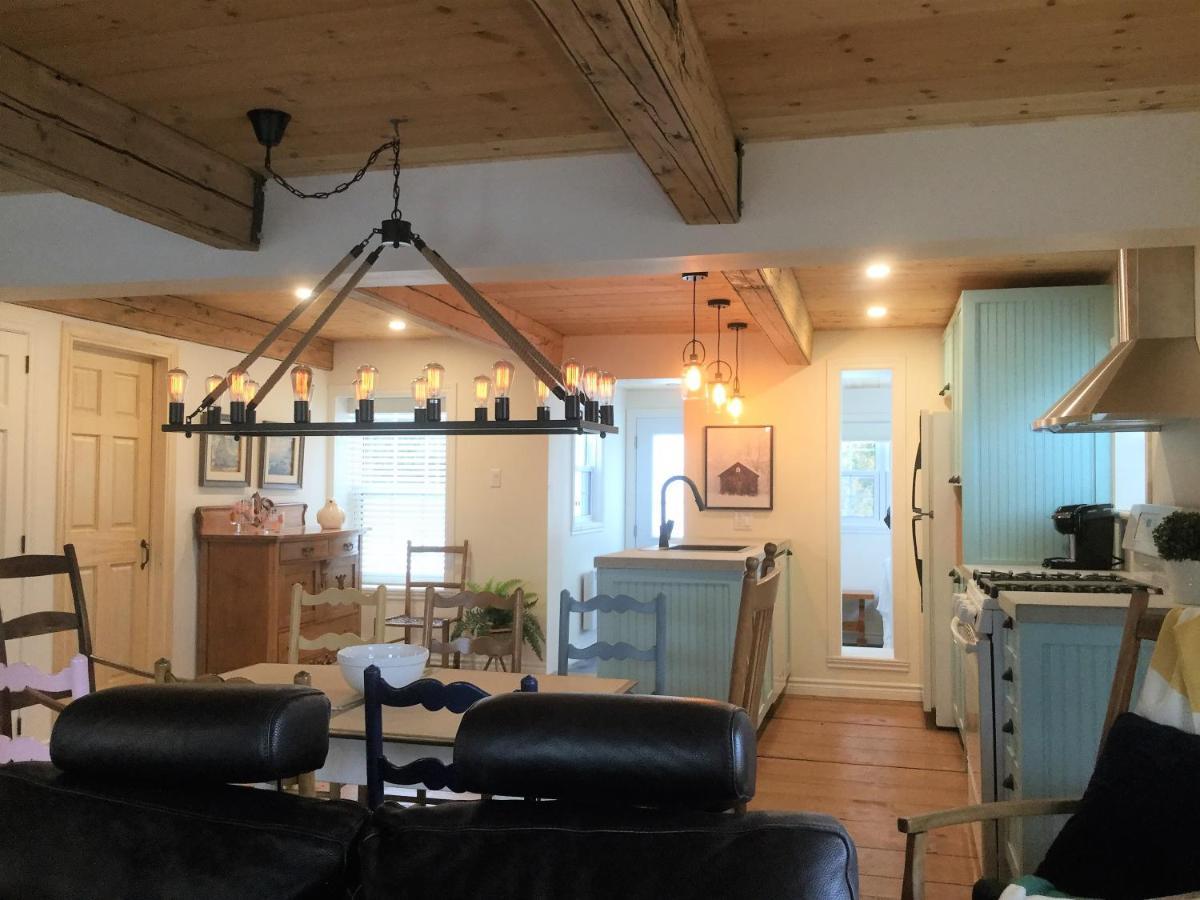 La Maison Bleue Saint-Ferréol-les-Neiges Extérieur photo