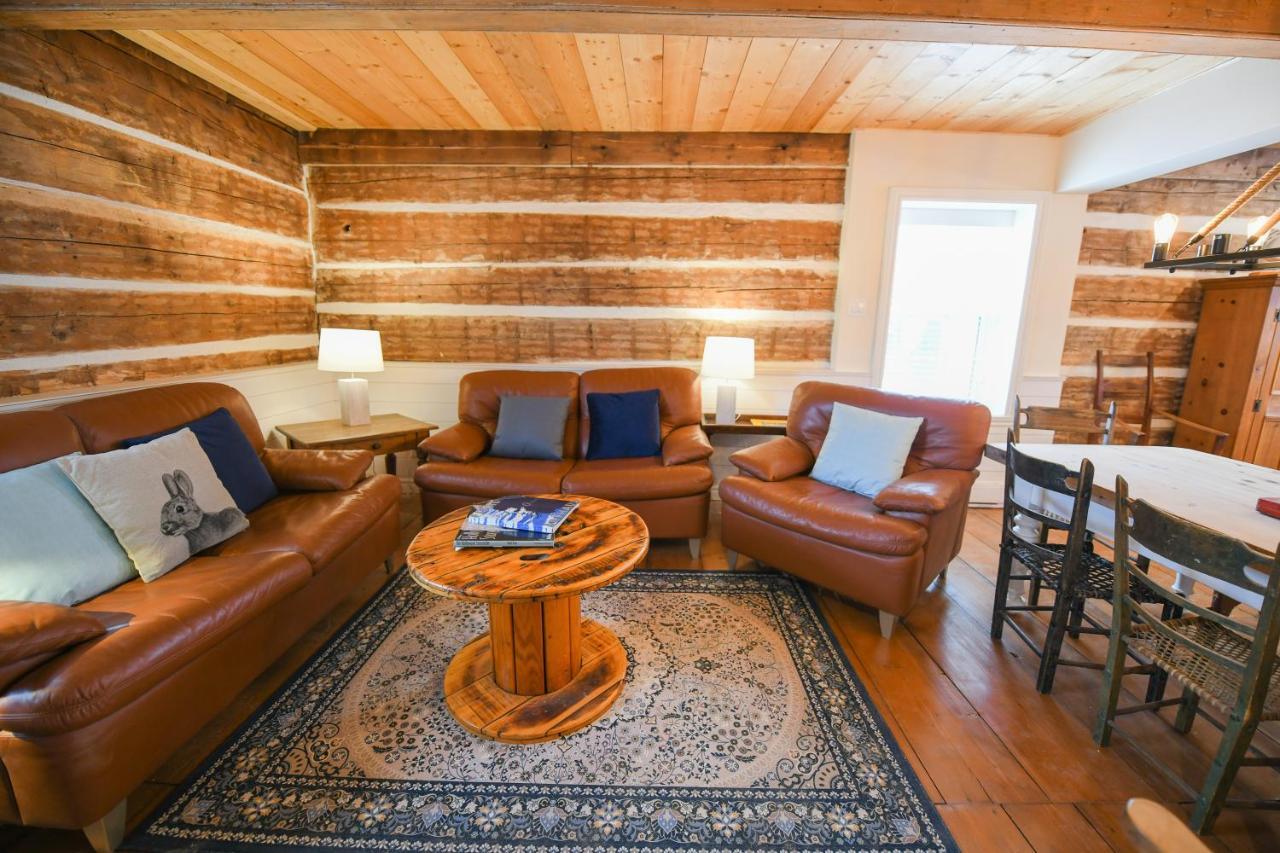 La Maison Bleue Saint-Ferréol-les-Neiges Extérieur photo
