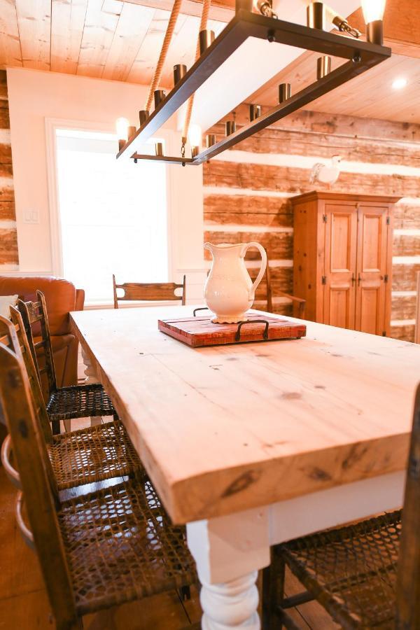 La Maison Bleue Saint-Ferréol-les-Neiges Extérieur photo