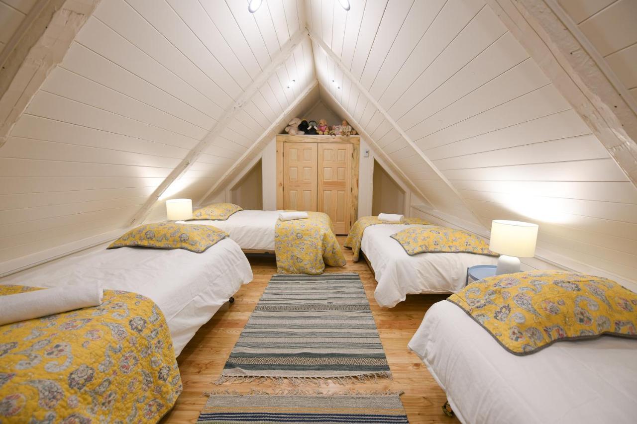 La Maison Bleue Saint-Ferréol-les-Neiges Extérieur photo